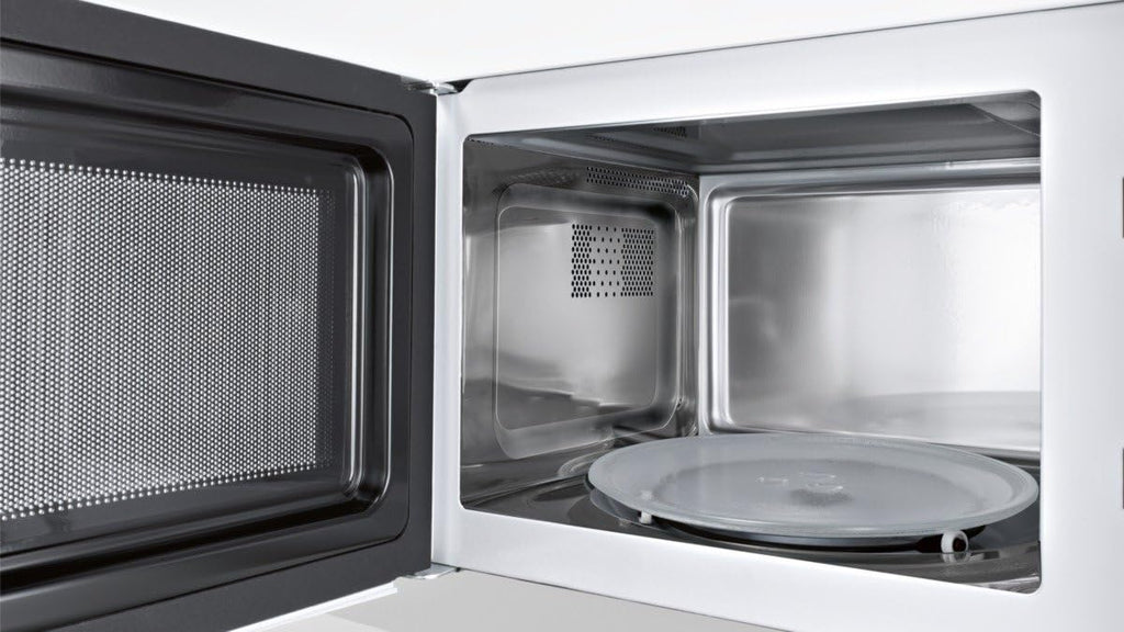 Bosch BFR634GS1 Serie 8 Einbau-Mikrowelle, Türanschlag Rechts, AutoPilot 7 Automatikprogramme, Reinigungsunterstützung, TFT-Touchdisplay, LED-Beleuchtung gleichmäßige Ausleuchtung, 38 x 60 cm, 900 W