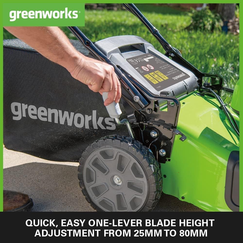 Greenworks 48V (2x24V) Selbstfahrender Akku Rasenmher für groe Flchen bis zu 480m, 46cm Schnittbreite, 55L Sack PLUS zwei 4Ah-Akkus und Doppelladegert GD24X2LM46SPK4X